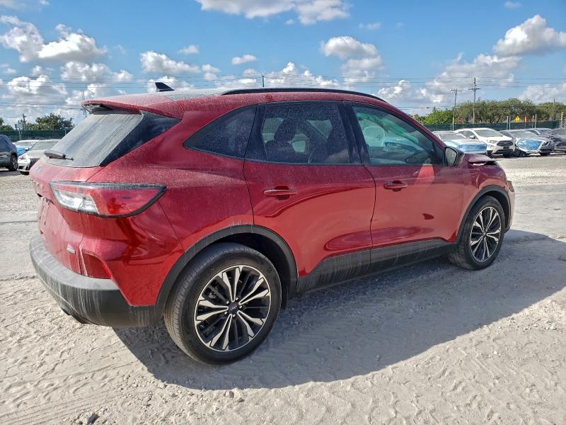 Photo 3 from auction – 2022 FORD ESCAPE SE with VIN 1FMCU0BZ7NUA09027