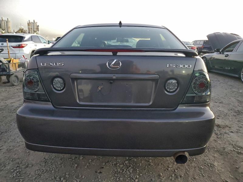 Photo 6 from auction – 2001 LEXUS IS 300 with VIN JTHBD182X10025528