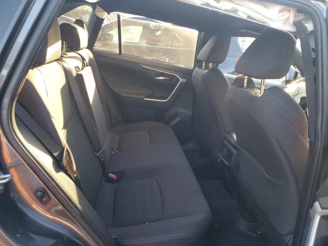 Photo 11 from auction – 2022 TOYOTA RAV4 SE with VIN JTM16RFV7ND076132