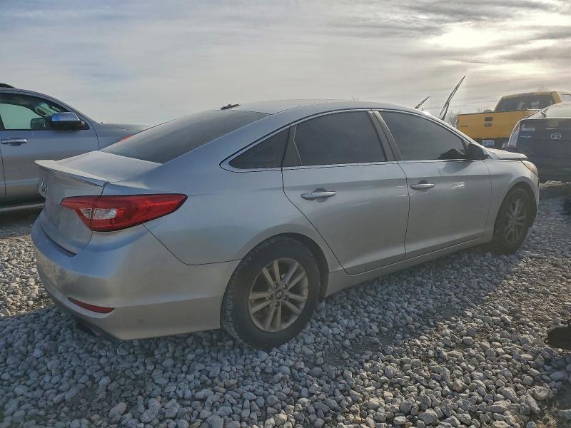 Photo 3 from auction – 2017 HYUNDAI SONATA SE with VIN 5NPE24AF6HH570884