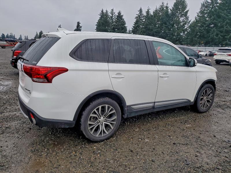 Photo 3 from auction – 2018 MITSUBISHI OUTLANDER with VIN JA4AZ3A32JZ063967