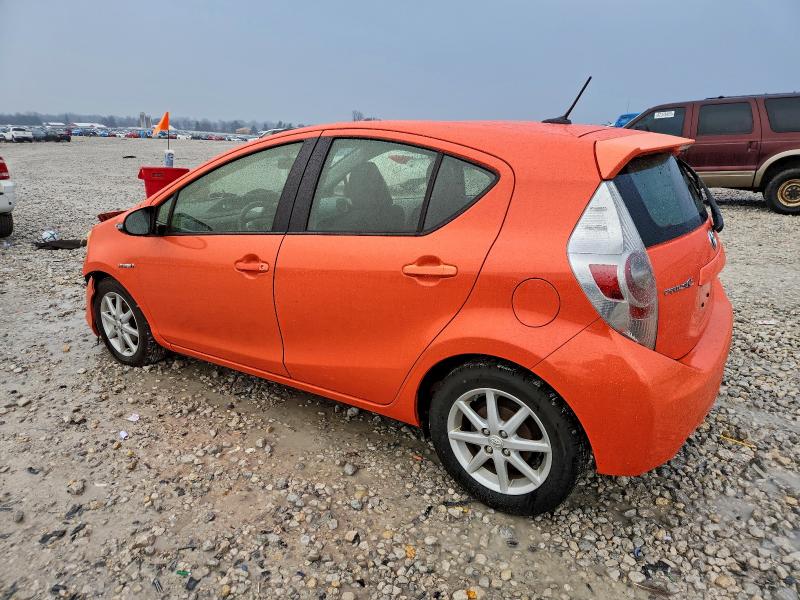 Photo 2 from auction – 2012 TOYOTA PRIUS C with VIN JTDKDTB34C1022412