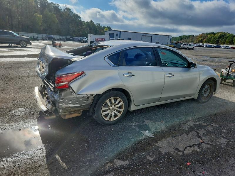 Photo 3 from auction – 2013 NISSAN ALTIMA 2.5 with VIN 1N4AL3APXDN495136