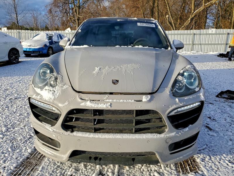 Photo 5 from auction – 2011 PORSCHE CAYENNE with VIN WP1AA2A29BLA02889