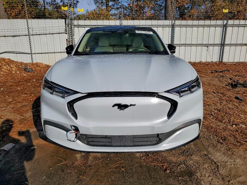 Photo 5 from auction – 2023 FORD MUSTANG MA with VIN 3FMTK3RM1PMA27161