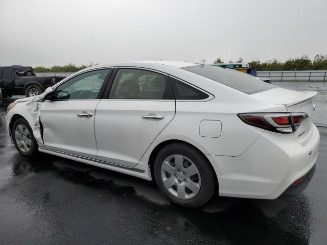 Photo 2 from auction – 2016 HYUNDAI SONATA HYB with VIN KMHE24L18GA015003