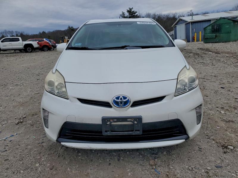 Photo 5 from auction – 2013 TOYOTA PRIUS with VIN JTDKN3DU2D1687040