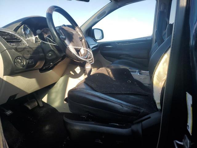 Photo 7 from auction – 2013 CHRYSLER TOWN & COU with VIN 2C4RC1CG2DR597029