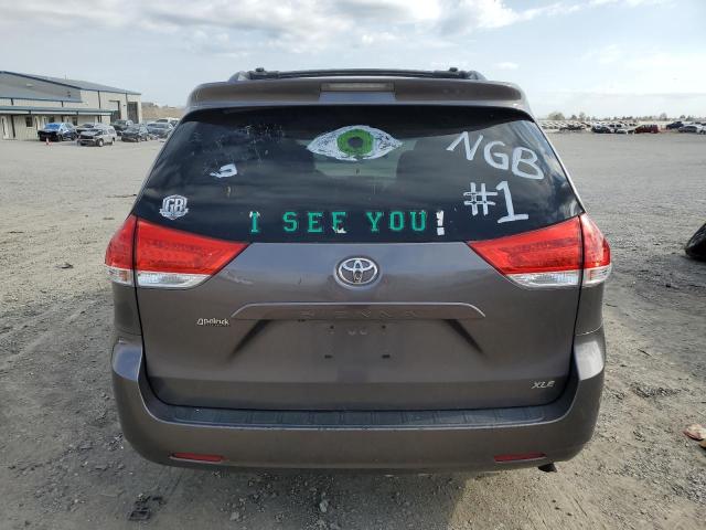 Photo 6 from auction – 2011 TOYOTA SIENNA XLE with VIN 5TDYK3DC4BS118376