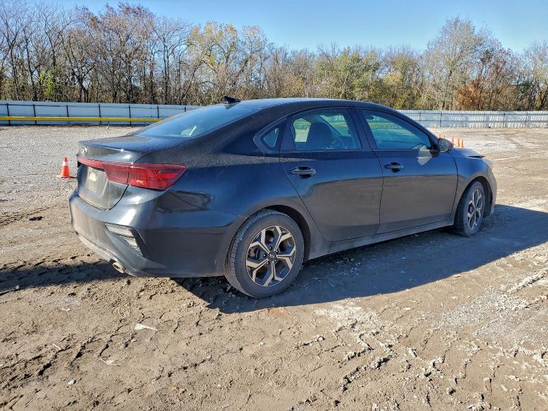 Photo 3 from auction – 2021 KIA FORTE FE with VIN 3KPF24ADXME280004
