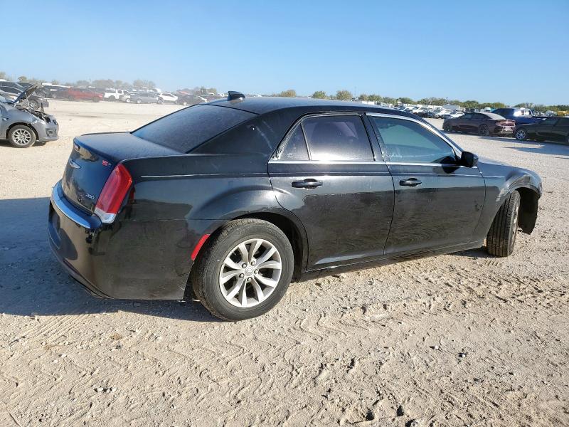 Photo 3 from auction – 2016 CHRYSLER 300 LIMITE with VIN 2C3CCAAG2GH156878