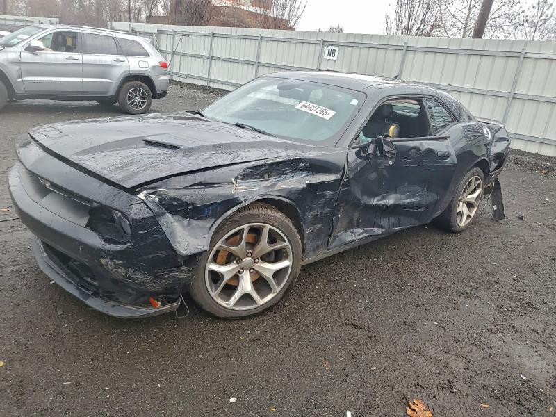 DODGE CHALLENGER 2016 with VIN 2C3CDZAG3GH232233 - Photo from auction