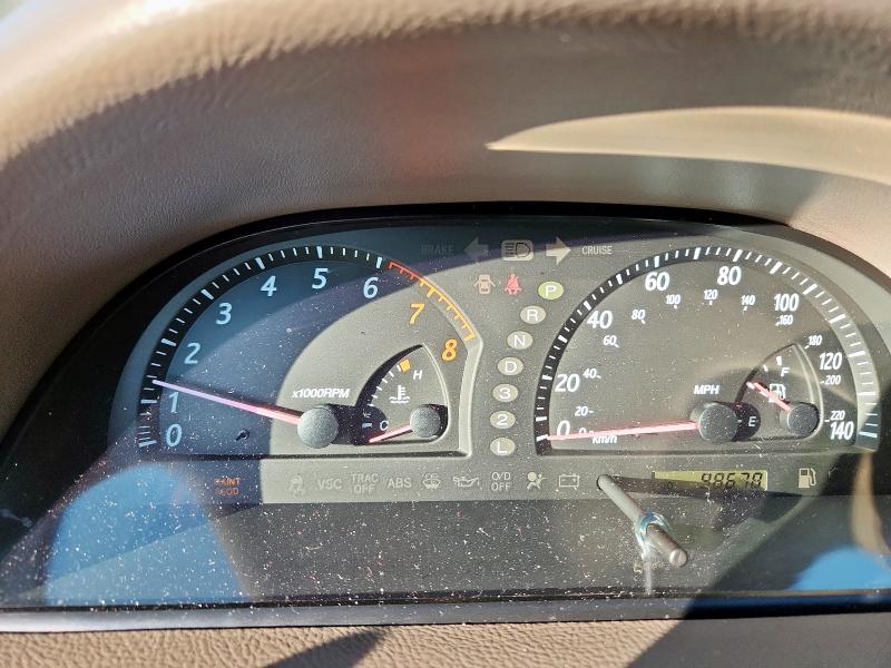 Photo 9 from auction – 2004 TOYOTA CAMRY LE with VIN 4T1BF32K74U579277