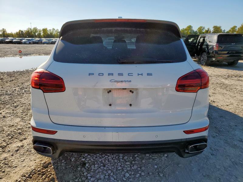 Photo 6 from auction – 2016 PORSCHE CAYENNE with VIN WP1AF2A26GKA42359