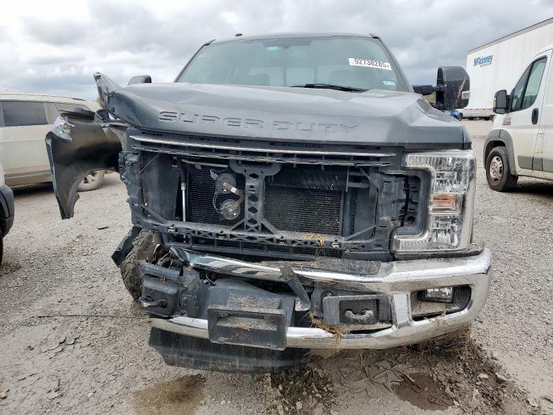 Photo 5 from auction – 2017 FORD F250 SUPER with VIN 1FT7W2B63HEF36210