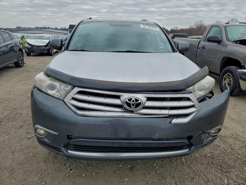 Photo 5 from auction – 2013 TOYOTA HIGHLANDER with VIN 5TDBK3EHXDS277082