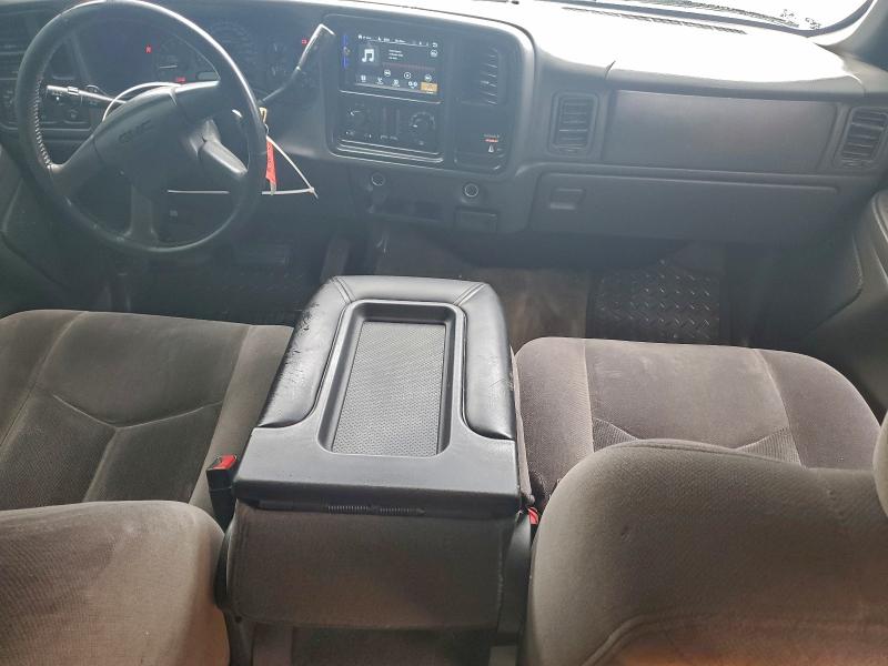Photo 8 from auction – 2003 GMC NEW SIERRA with VIN 2GTEC19V431327320