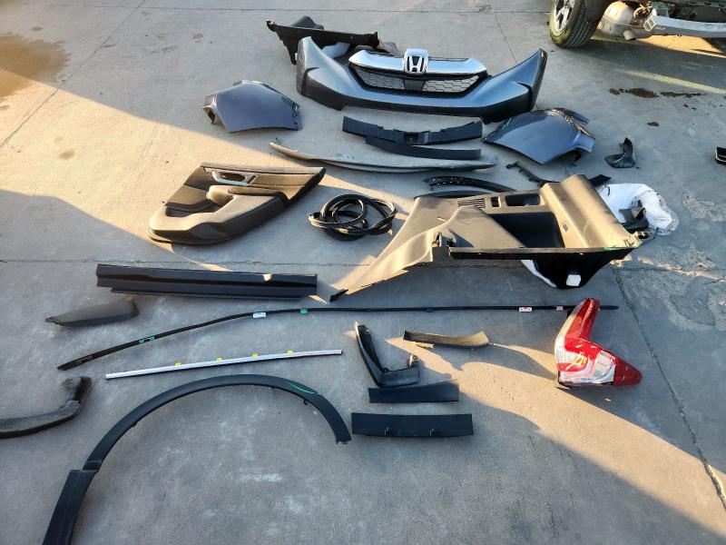 Photo 13 from auction – 2019 HONDA CR-V EX with VIN 7FARW1H5XKE024276