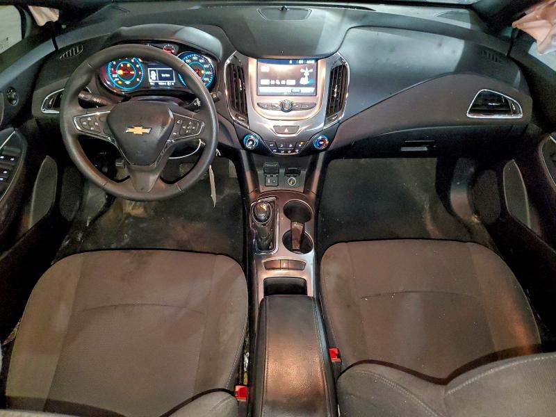 Photo 8 from auction – 2018 CHEVROLET CRUZE LT with VIN 3G1BE6SM7JS591380