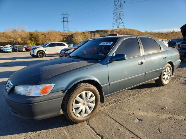 TOYOTA CAMRY CE 2000 with VIN 4T1BG22K3YU982654 - Photo from auction