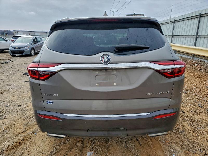 Photo 6 from auction – 2018 BUICK ENCLAVE with VIN 5GAERBKW1JJ146140