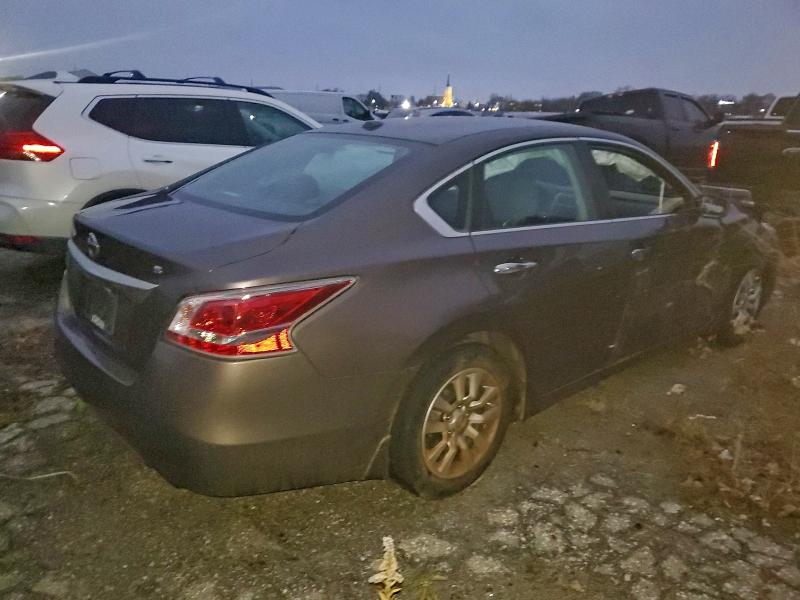 Photo 3 from auction – 2015 NISSAN ALTIMA 2.5 with VIN 1N4AL3AP1FC162032