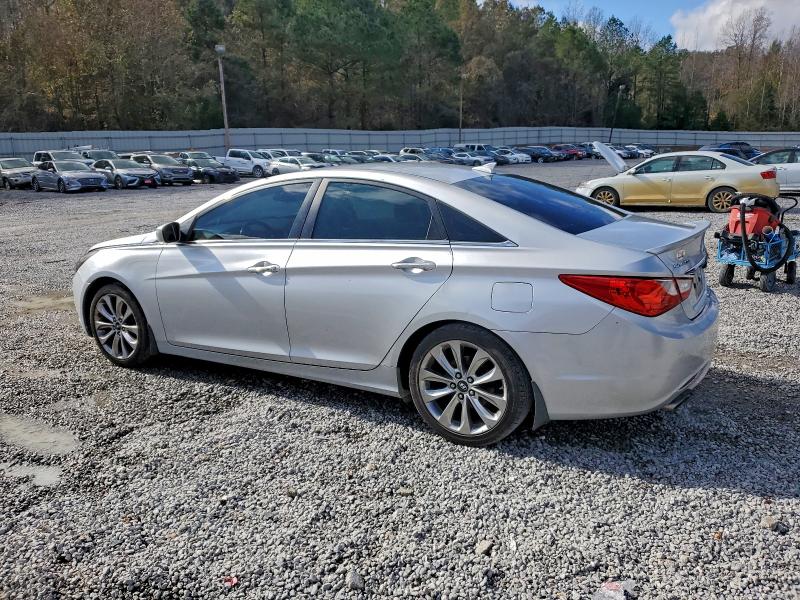 Photo 2 from auction – 2012 HYUNDAI SONATA SE with VIN 5NPEC4AC1CH502438