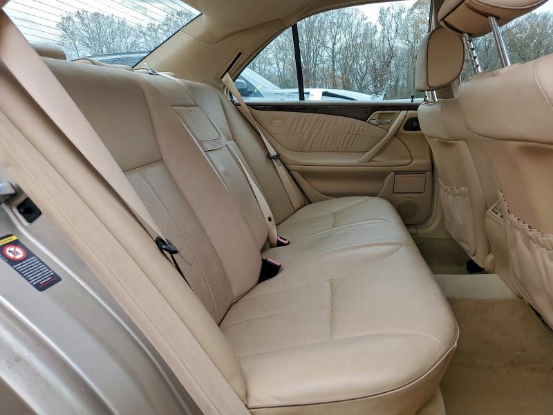 Photo 10 from auction – 2001 MERCEDES-BENZ E 430 with VIN WDBJF70J81B245718