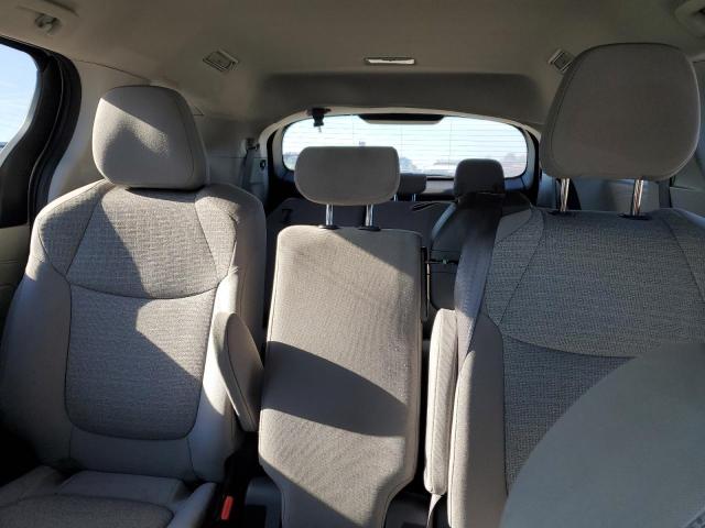 Photo 10 from auction – 2023 TOYOTA SIENNA LE with VIN 5TDKRKEC2PS155850