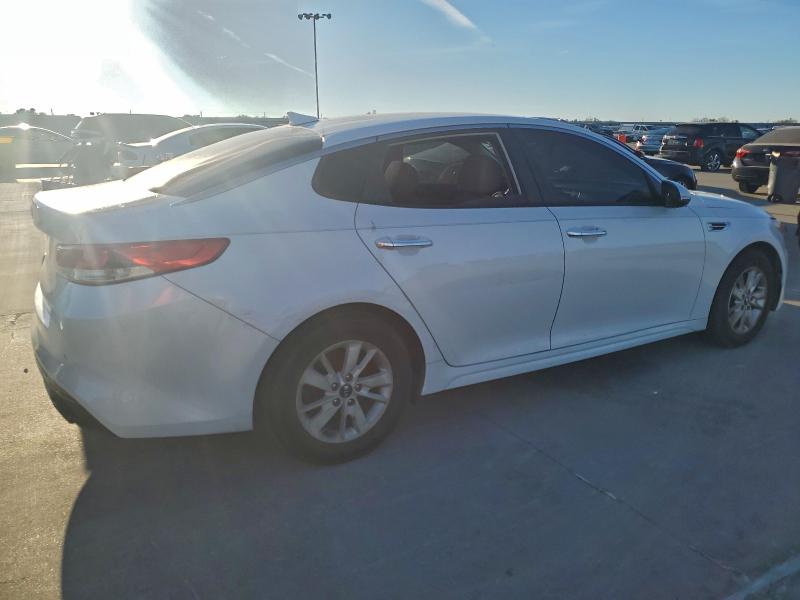 Photo 3 from auction – 2016 KIA OPTIMA LX with VIN 5XXGT4L3XGG074862