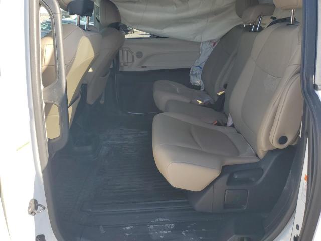 Photo 11 from auction – 2022 TOYOTA SIENNA XLE with VIN 5TDYRKEC1NS101558