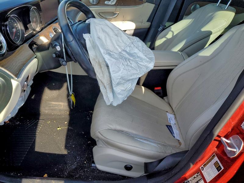 Photo 7 from auction – 2018 MERCEDES-BENZ E 300 with VIN WDDZF4JB6JA394926