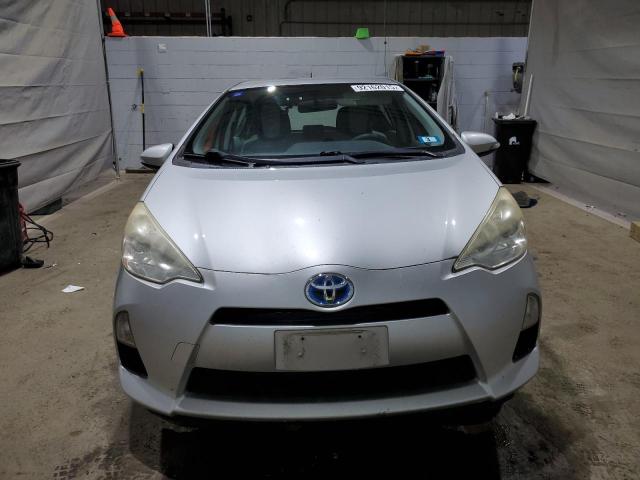 Photo 5 from auction – 2013 TOYOTA PRIUS C with VIN JTDKDTB31D1534971