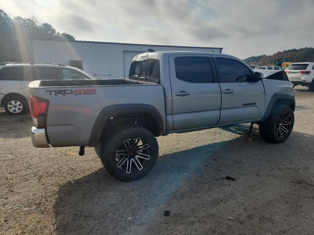 Photo 3 from auction – 2019 TOYOTA TACOMA DOU with VIN 3TMCZ5AN5KM205193