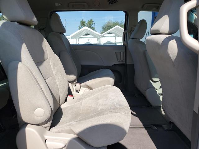 Photo 11 from auction – 2017 TOYOTA SIENNA with VIN 5TDZZ3DC5HS819047