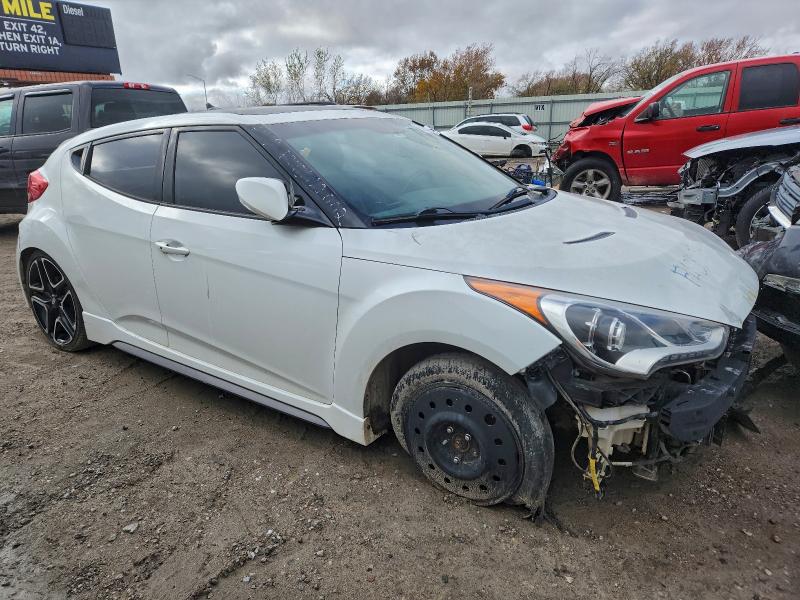 Photo 4 from auction – 2015 HYUNDAI VELOSTER T with VIN KMHTC6AE4FU234981
