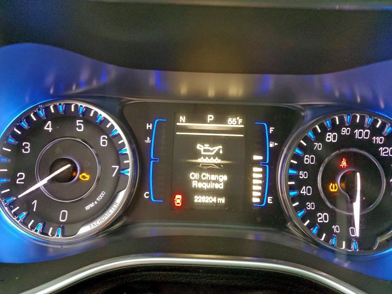 Photo 9 from auction – 2015 CHRYSLER 200 LIMITE with VIN 1C3CCCAB8FN731488