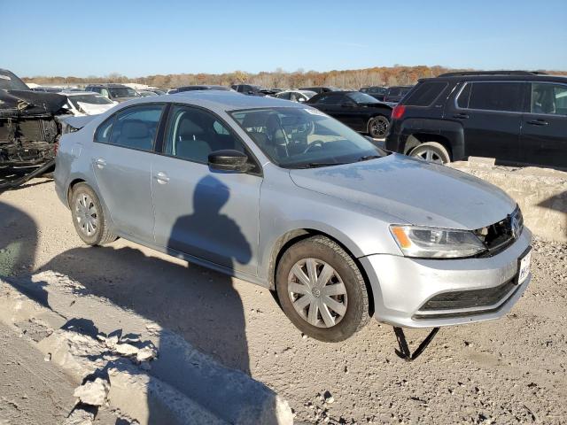 Photo 4 from auction – 2015 VOLKSWAGEN JETTA BASE with VIN 3VW2K7AJ8FM262824