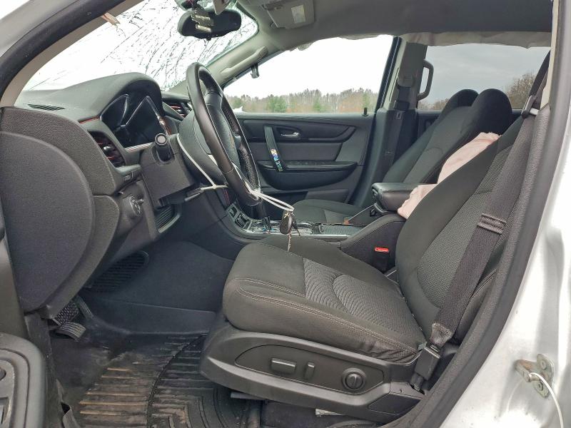 Photo 7 from auction – 2017 CHEVROLET TRAVERSE L with VIN 1GNKVGKD1HJ122737