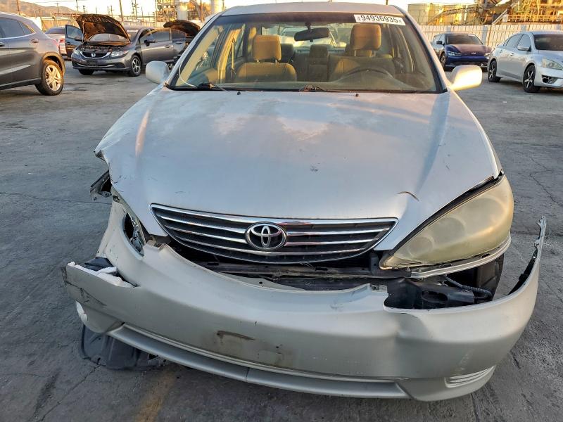 Photo 5 from auction – 2005 TOYOTA CAMRY LE with VIN 4T1BE32K05U035692