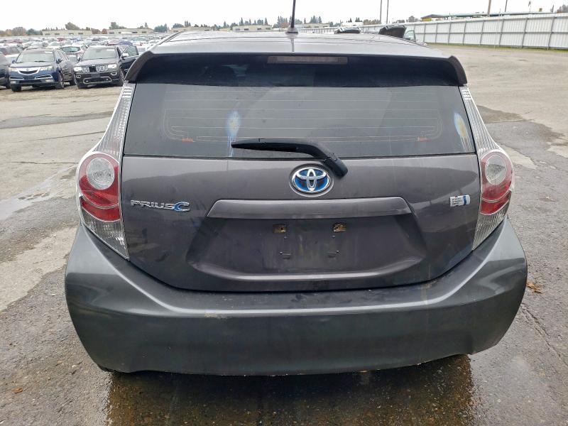 Photo 6 from auction – 2014 TOYOTA PRIUS C with VIN JTDKDTB37E1084504