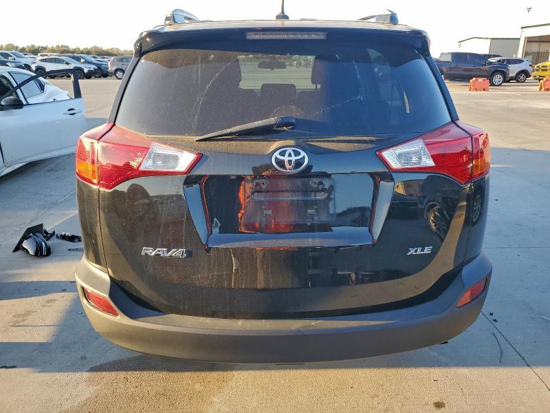 Photo 6 from auction – 2015 TOYOTA RAV4 XLE with VIN 2T3WFREV2FW147751