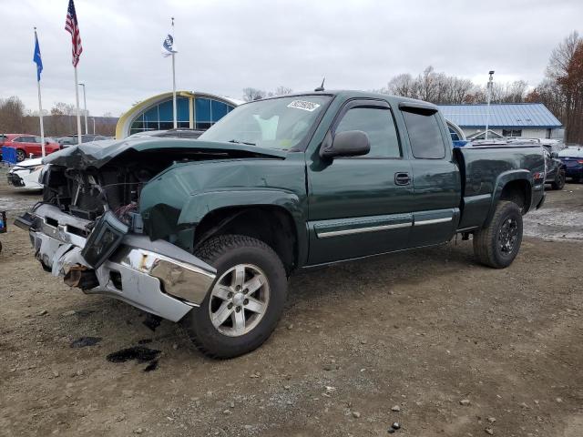CHEVROLET SILVERADO 2004 with VIN 2GCEK19T841365815 - Photo from auction