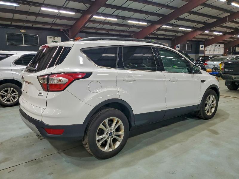 Photo 3 from auction – 2017 FORD ESCAPE SE with VIN 1FMCU9G97HUC54914