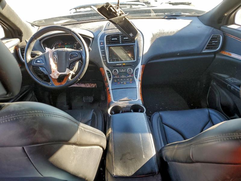 Photo 8 from auction – 2017 LINCOLN MKX RESERV with VIN 2LMPJ8LR7HBL40471