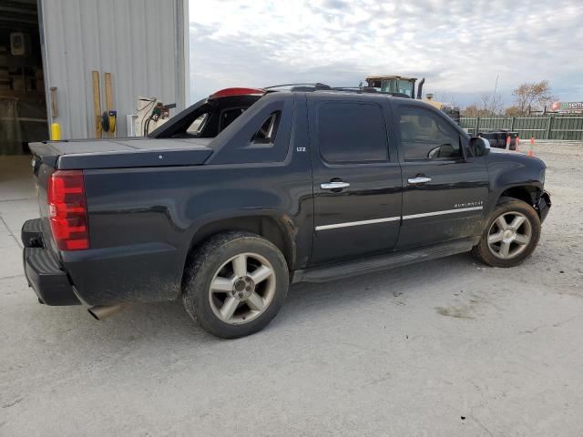 Photo 3 from auction – 2012 CHEVROLET AVALANCHE with VIN 3GNTKGE79CG190376