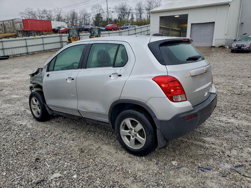 Photo 2 from auction – 2015 CHEVROLET TRAX 1LS with VIN KL7CJPSB3FB113968