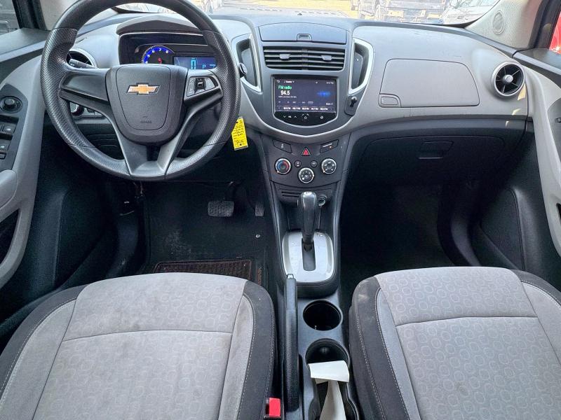 Photo 9 from auction – 2016 CHEVROLET TRAX LS with VIN KL7CJKSB2GB605959