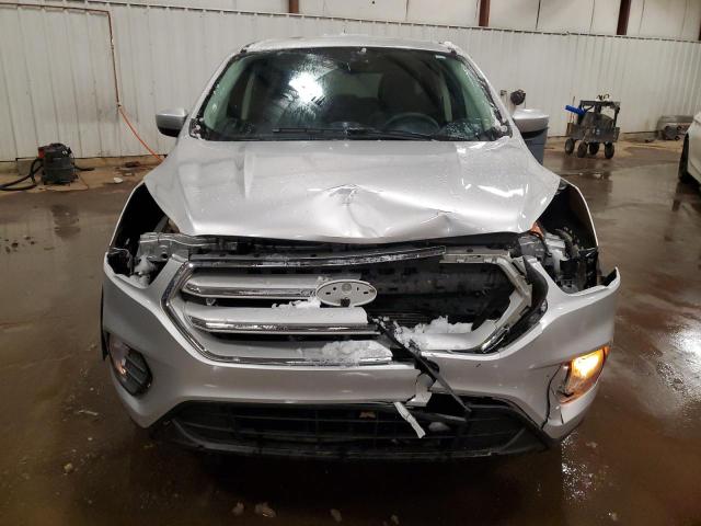 Photo 5 from auction – 2017 FORD ESCAPE SE with VIN 1FMCU9GD5HUD18789