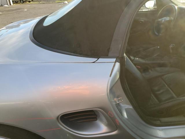 Photo 10 from auction – 2001 PORSCHE BOXSTER with VIN WP0CA29821U623757